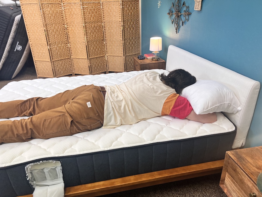 Titan Plus Mattress Review for 2025, Expert Tested 9 Titan Plus heavy stomach sleeper test