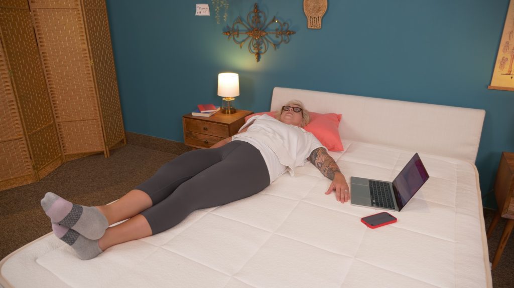 Awara Mattress Review for 2025, Expert Tested 8 Awara back sleeping