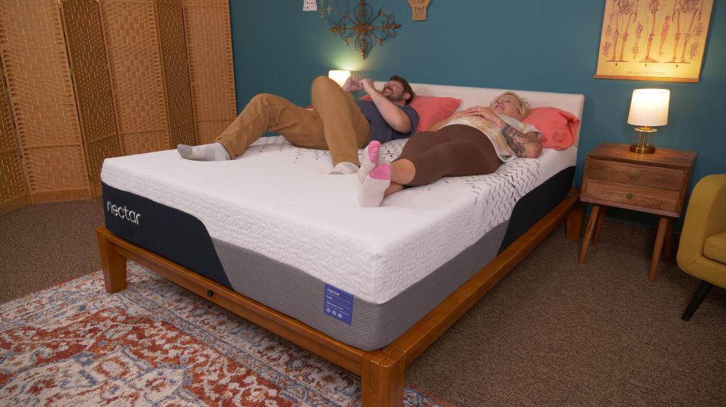 Nectar Luxe Mattress Review for 2025, Expert Tested 14 Nectar Luxe Foam couples test